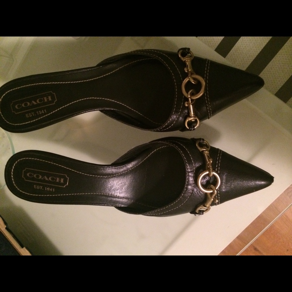 COPY - Coach shoes size 7 B